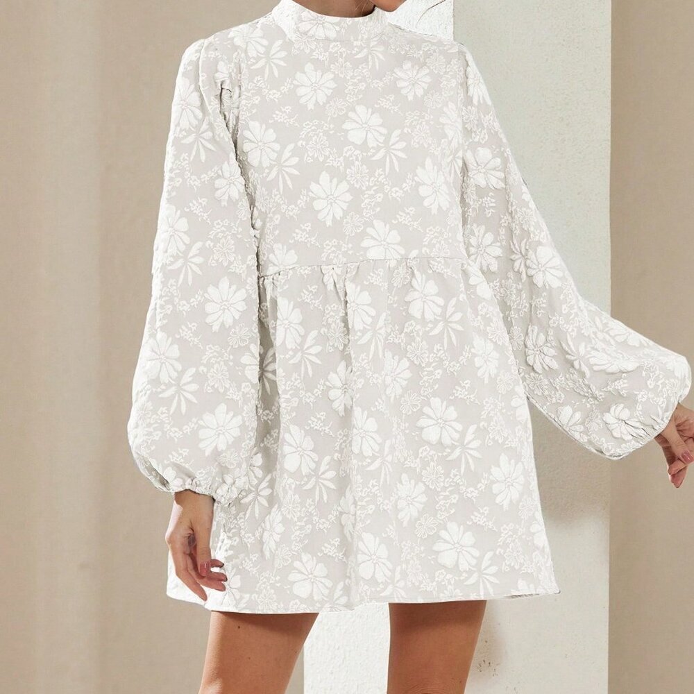 White Elegant Women's Textured Floral Lantern Sleeve A-Line Mini Skirt - Picture 4 of 6